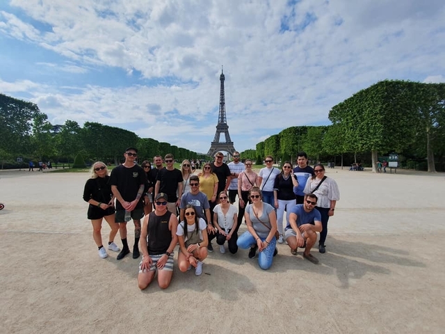       Photo d'avis client sur Play &amp; Pause : Introduction à l'Europe - 2023 
  