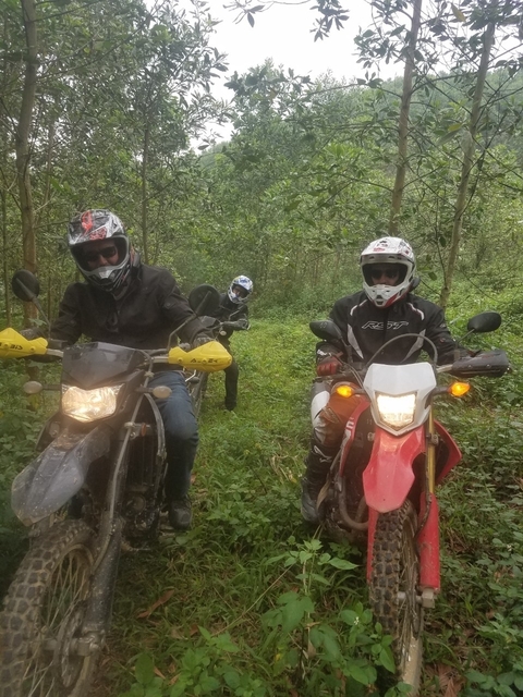 Klantbeoordelingsfoto van Top Gear Vietnam Motorbike Tour van Hanoi naar Saigon op Chi Minh Trail 