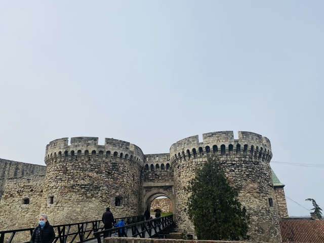       Kalemegdan Fortress entrance.
  