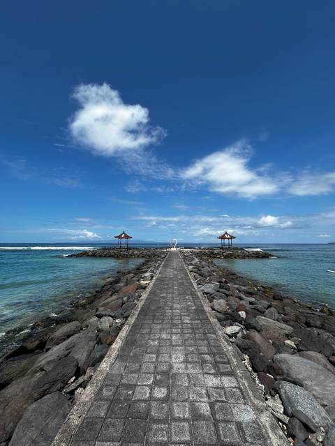 Pathway leading to a lookout over the ocean.