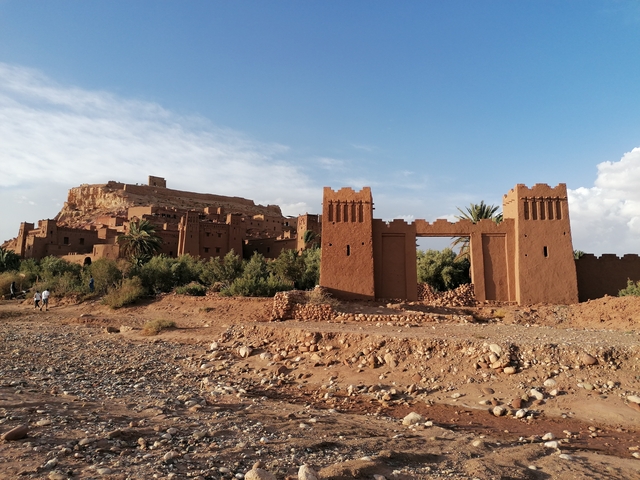       Ait Benhaddou with historic mud-brick architecture.
  
