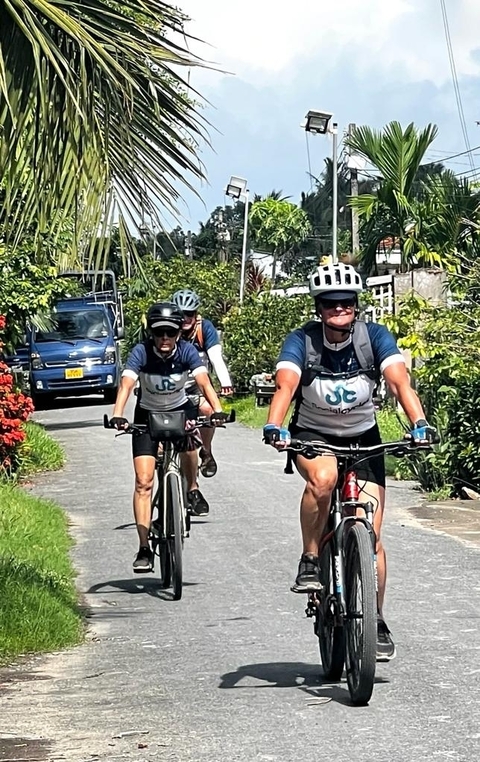 Klantbeoordelingsfoto van Fiets van Siem Reap naar Saigon - 16 dagen 