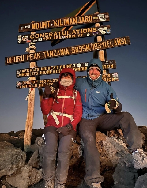 Klantbeoordelingsfoto van Kilimanjaro beklimming umbwe route 6 dagen 