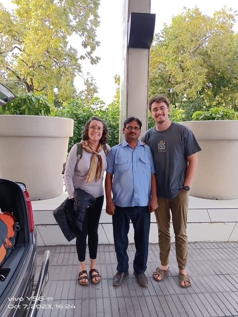       Photo d'avis client sur Circuit de luxe du Triangle d'Or 4 jours - Lever de soleil sur le Taj Mahal, Delhi Agra Jaipur 
  