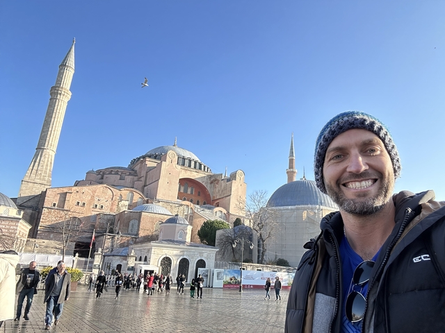 Person with famous historical mosque