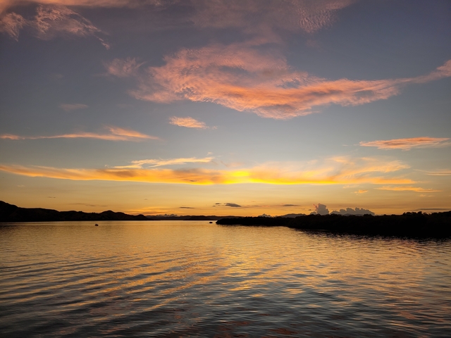       Beautiful sunset over a calm ocean
  