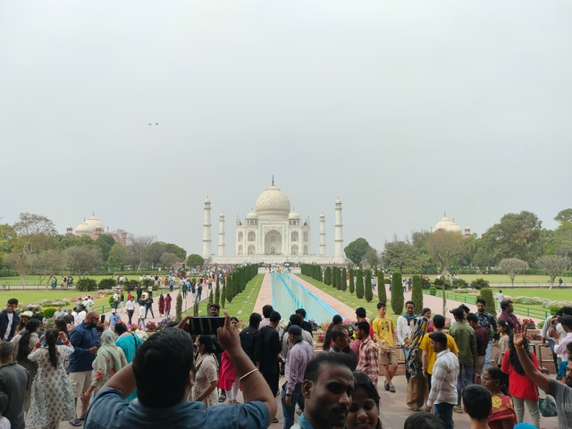 Crowds of people at the Taj Mahal.