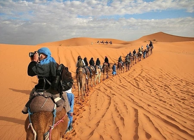      foto de reseña de cliente de Circuito privado de 6 días de Casablanca a Chefchaouen - Fes - Merzouga y Marrakech 
  
