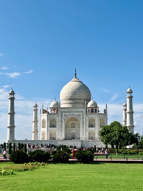 Taj Mahal under a clear blue sky