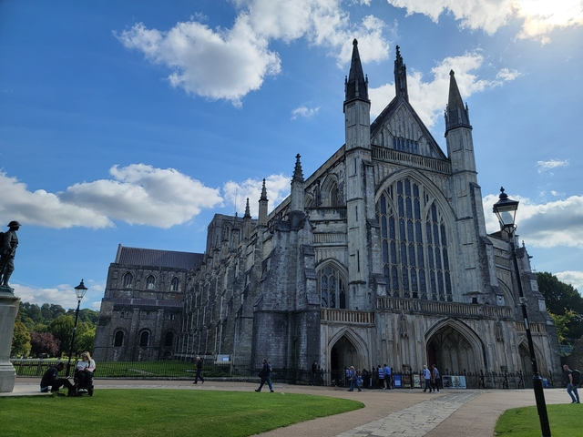       Gothic cathedral with intricate details under a clear sky.
  