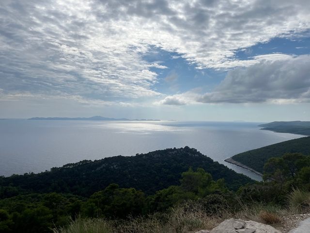       Scenic view of sea and islands.
  