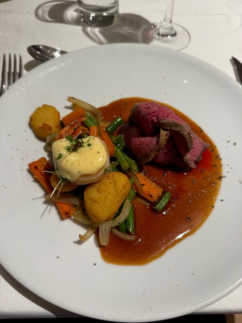 Elegant dish of beef with vegetables