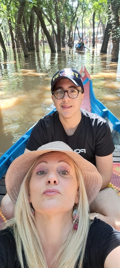       Siem Reap Highlights: 5 Tage private Tour zu Tempeln, Dschungel und schwimmbism Dorf Foto von Kundenbewertung 
  