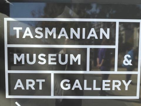 Tasmanian Museum & Art Gallery sign.