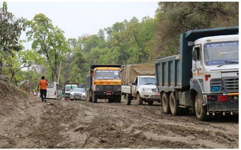       foto de reseña de cliente de Aventura de 13 días en Nepal: Senderismo, Balsismo, Vida Salvaje y Cultura en el Himalaya 
  