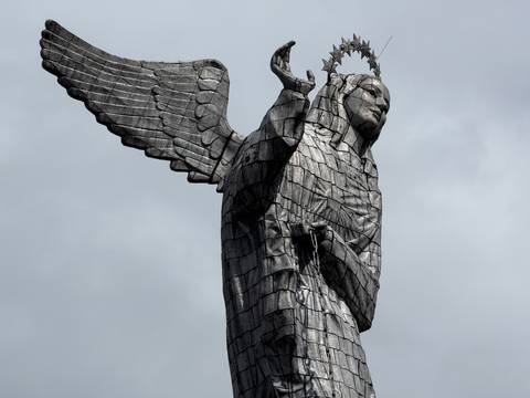 Statue of a winged angel.