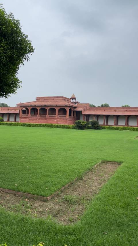 Historic building with large courtyard.