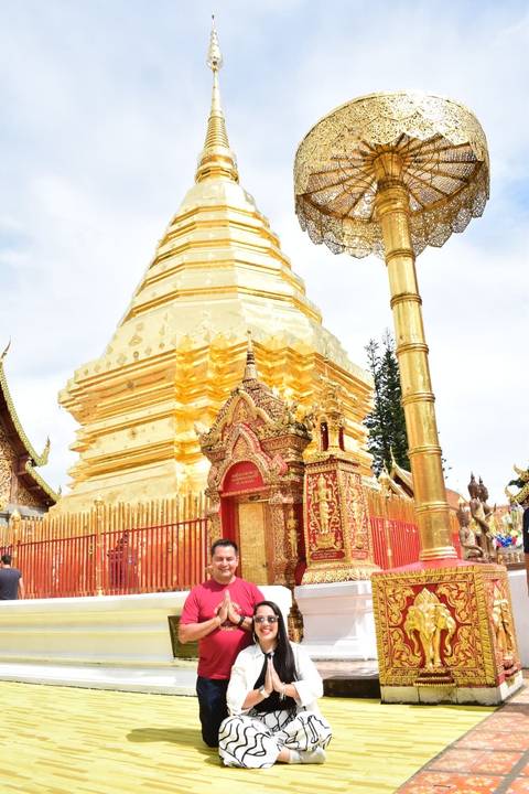       Photo d'avis client sur Merveilles de la Thaïlande Découvrez les merveilles anciennes et la beauté naturelle de Bangkok à Phuket. 
  