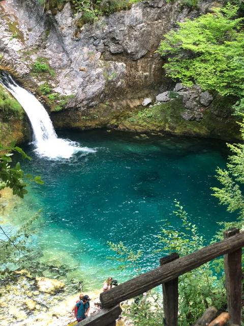 Klantbeoordelingsfoto van Buitenaards, 13 dagen op vreemde plaatsen 