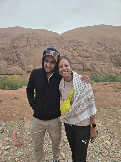       foto de reseña de cliente de Por Marruecos (Visita guiada/Hoteles 4 estrellas superior) 
  