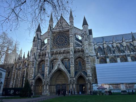       Intricate stone facade of a cathedral in daylight.
  