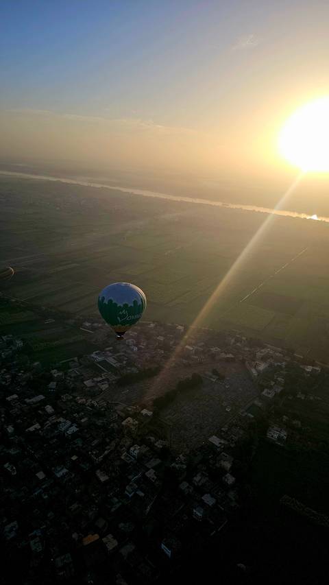       Photo d'avis client sur Circuit de luxe vers les pyramides d'Égypte et la mer Rouge d'Hurghada - 10 jours 
  
