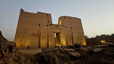       Photo d'avis client sur Circuit de luxe vers les pyramides d'Égypte et la mer Rouge d'Hurghada - 10 jours 
  