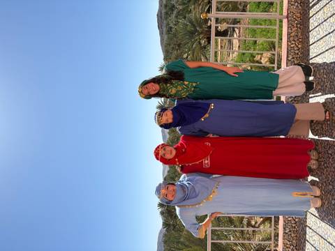       Photo d'avis client sur 6 jours de merveilles Route des nomades Ville bleue et Dunes d'or 
  