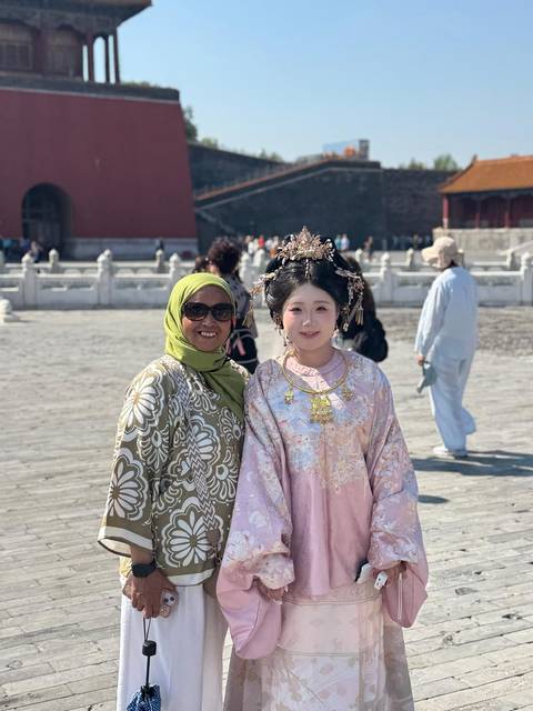       Klantbeoordelingsfoto van Op maat gemaakte, privé-rondreis van 8 dagen langs de ‘Gouden Driehoek’ van China, met verblijf in 5-sterrenhotels 
  