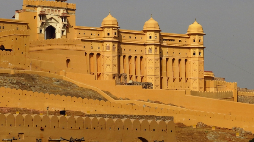 The majestic Amber Fort standing on a hill, showcasing stunning architecture.
