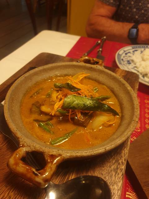       Bowl of curry with vegetables
  