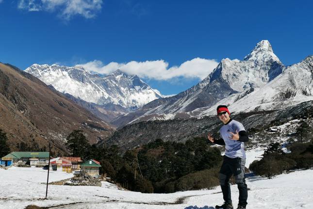 everest hiking tours