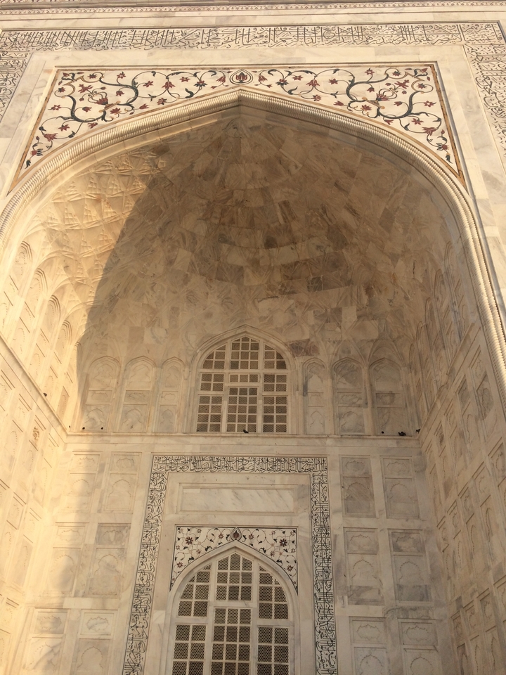 Close-up of the marble details at the Taj Mahal.