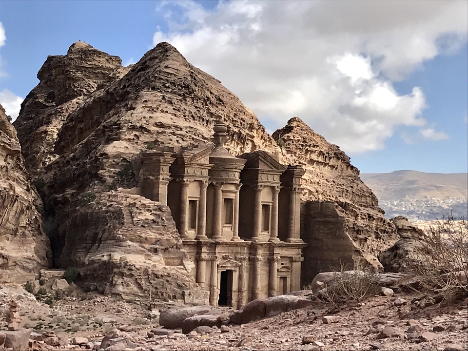 Al Khazneh temple at Petra carved into the rock face.