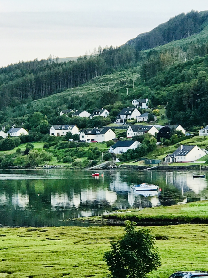 Small village with houses along a river.