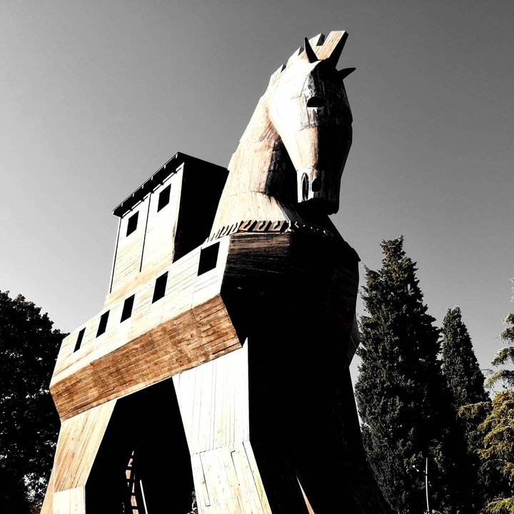 The Trojan Horse replica in Troy silhouetted against the sky.