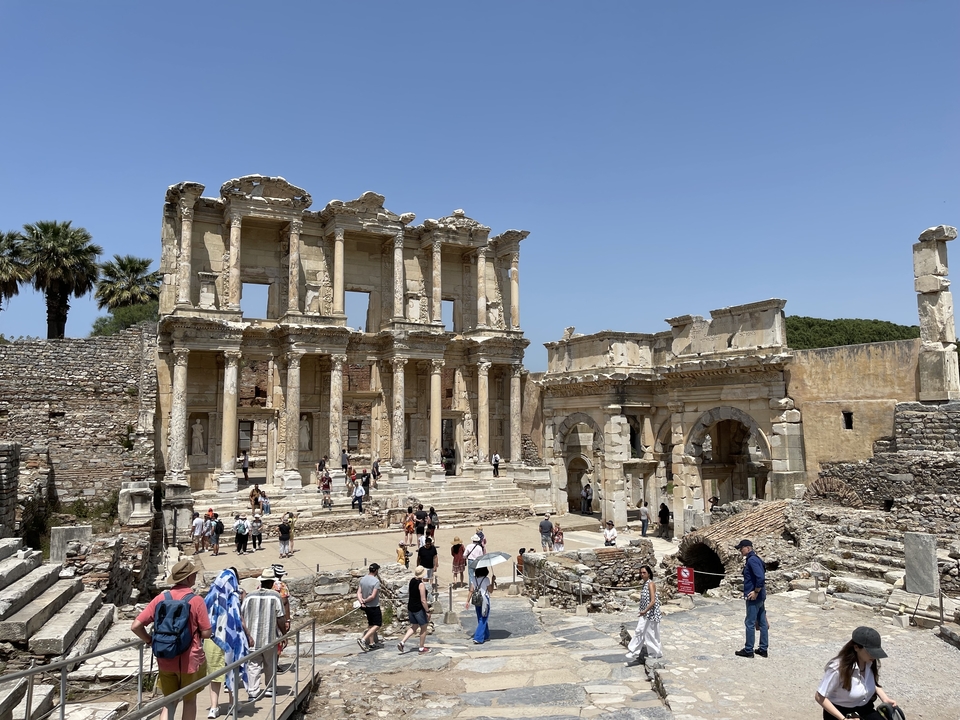 Celsus Library in Ephesus with visitors.