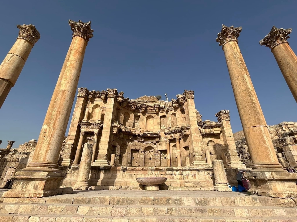 Ruins with tall columns.