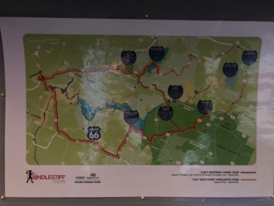 Map of a national parks tour in the USA.