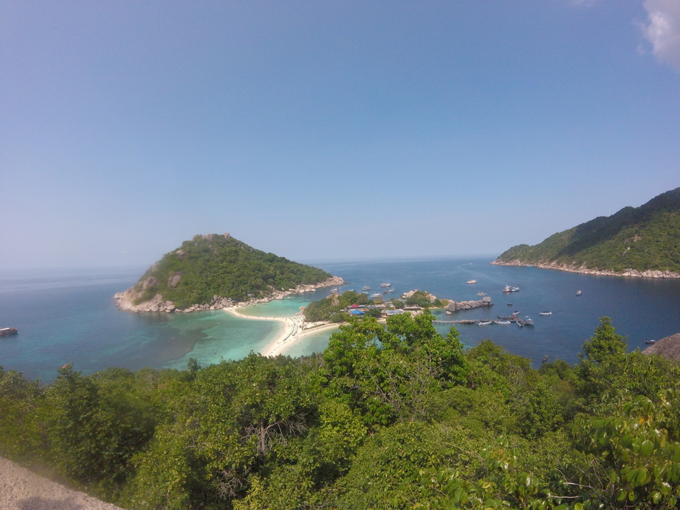 Scenic view of a tropical island bay.