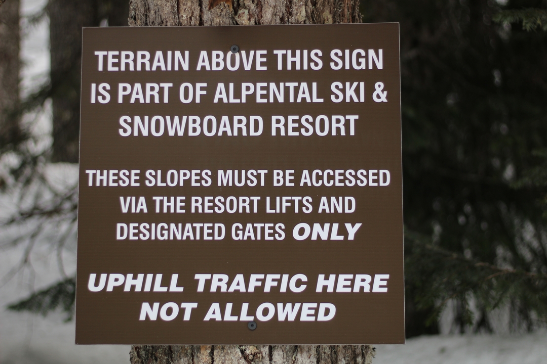 A sign at Alpentalski and snowboard resort.