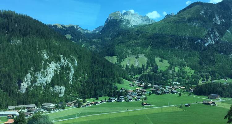 La Suisse Scénique en train - Cosmos 6