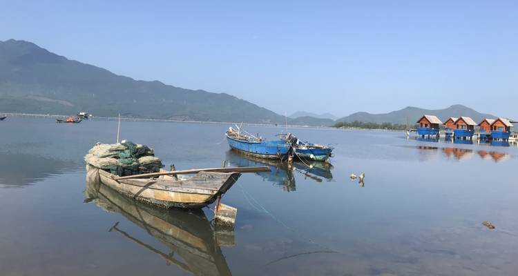 Walking in Vietnam - Explore! 2