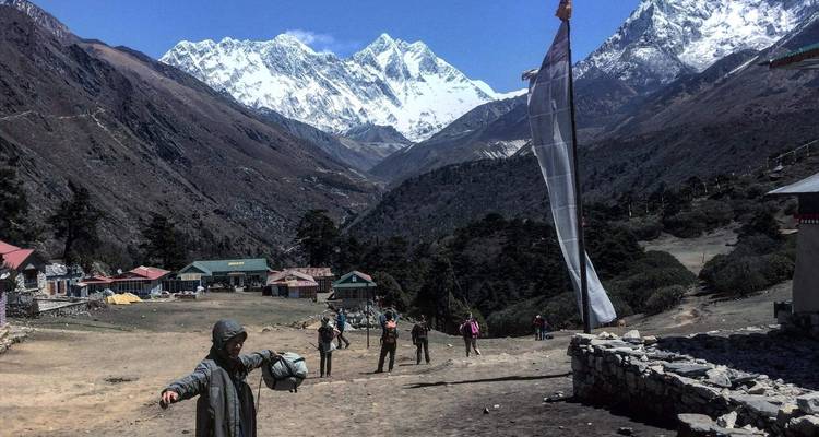 Trek Everest Base Camp - Alpine Ramble Treks  1