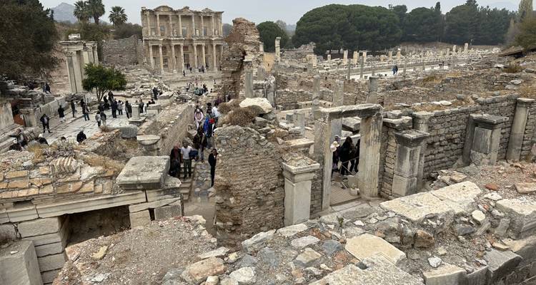 8 días - Estambul, Éfeso, Pamukkale y Capadocia / en avión - Tour Altinkum Travel 8