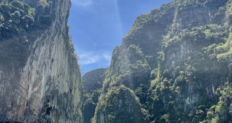 Endless Beauty of Vietnam, Cambodia and Thailand - 19 Days - Legend Travel Group 9