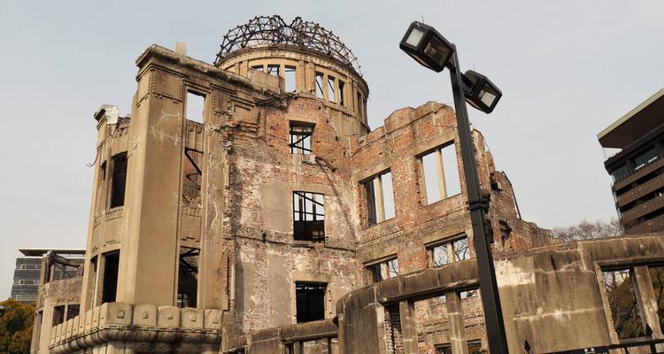 Mémorial de la paix d'Hiroshima, connu sous le nom de Dôme de la bombe atomique.