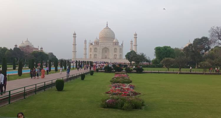 Premium India - Intrepid Premium 1
