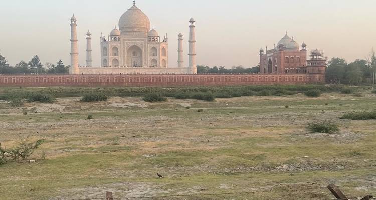 Taj Mahal Overnight Tour From Delhi By Car - Taj tour trips 2