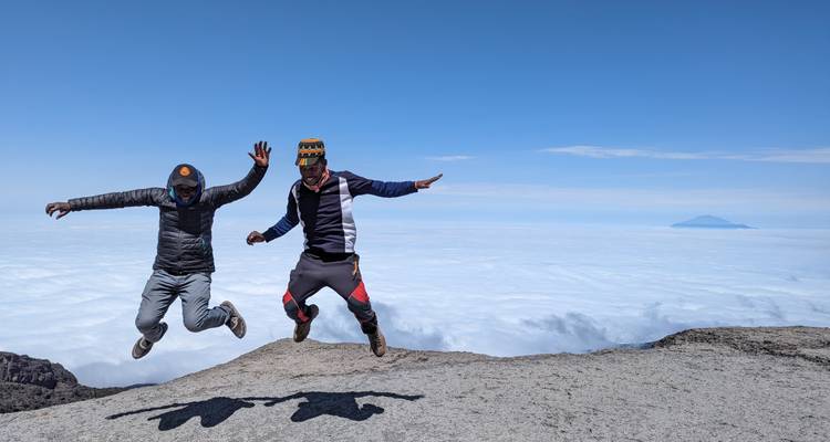 Ascension du Kilimandjaro par la route de Lemosho 8 jours - Almighty Kilimanjaro 9